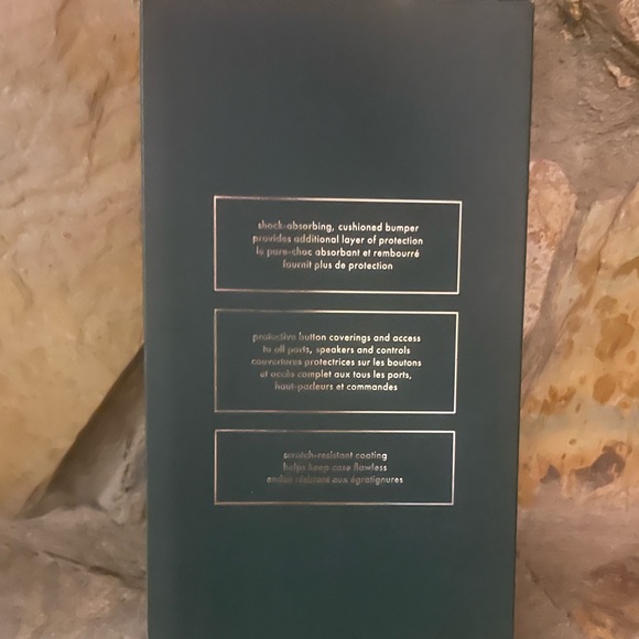 Kate Spade ♠️ iPhone 11 Pro Case - Picture 2 of 5